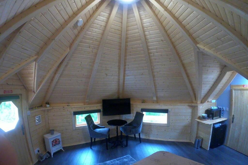 Unique Luxury Cabin 2 Inverness Exterior foto